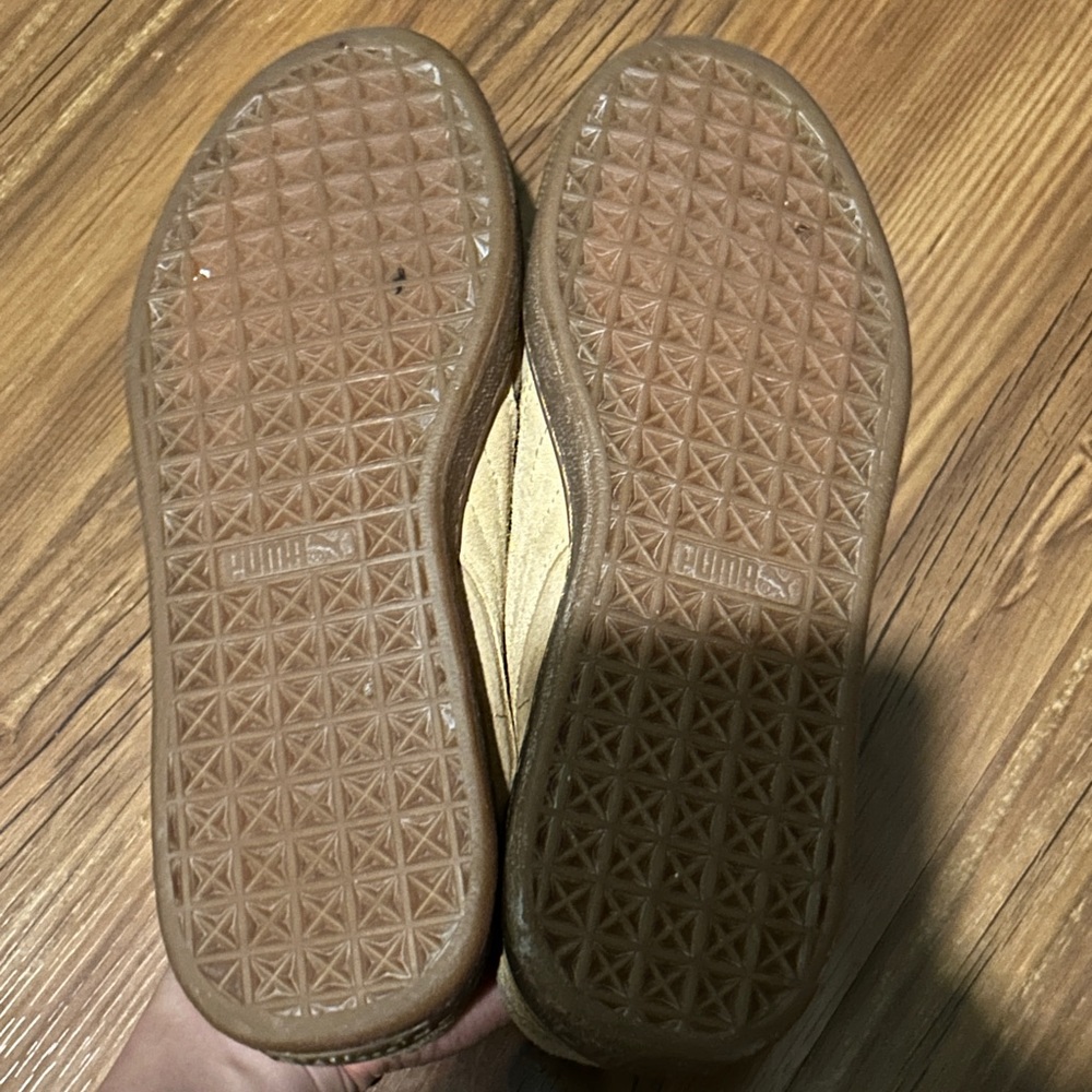 Puma sneakers